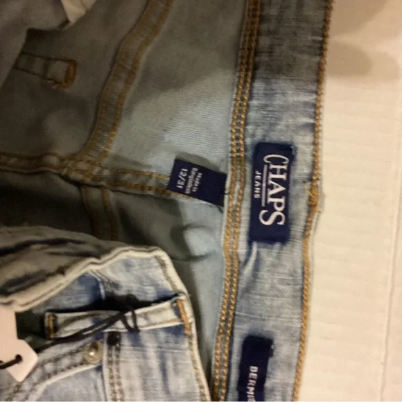 Chaps Denim Cuffed Shorts Bermuda 12/31 button fly - Picture 4 of 6